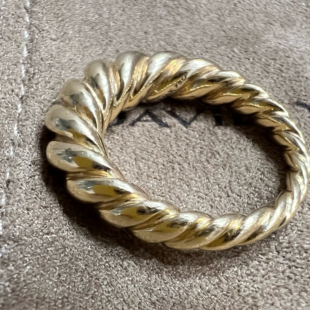 David Yurman Twisted and Smooth Gold Rings - Picture 5 of 8